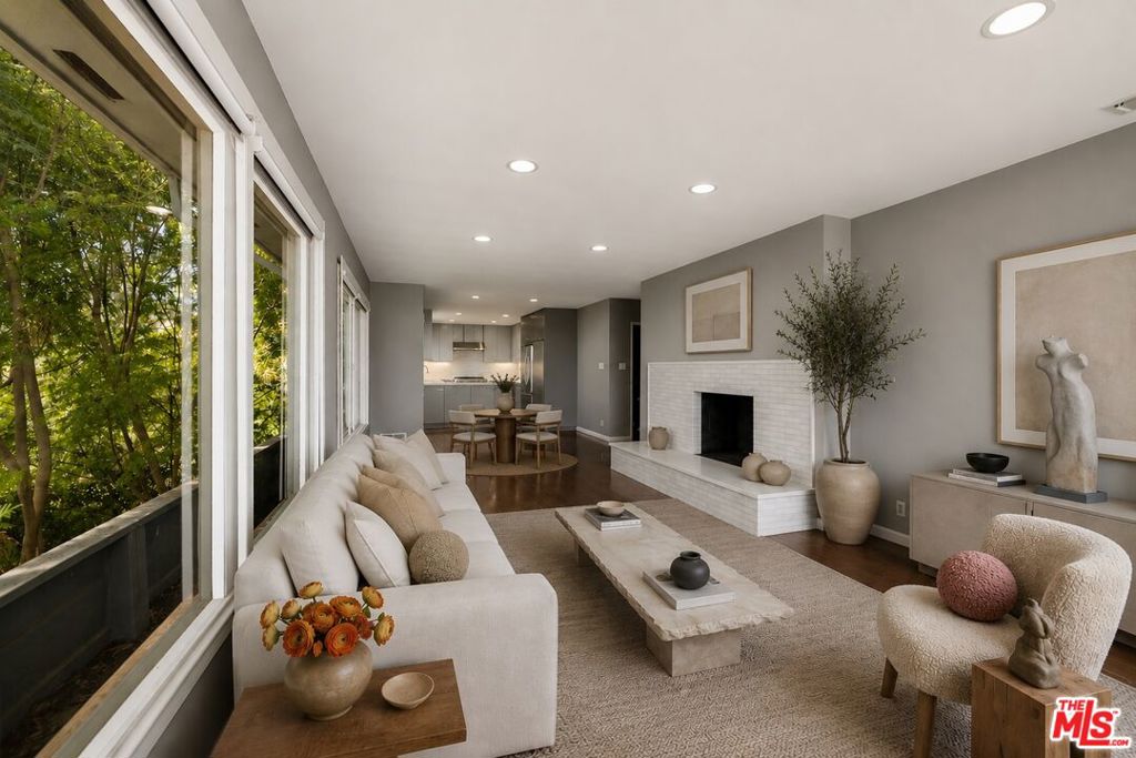 Residential Lease for rent at 1438 Davies Drive, Beverly Hills, Los Angeles County CA featuring 3 beds and 3 baths