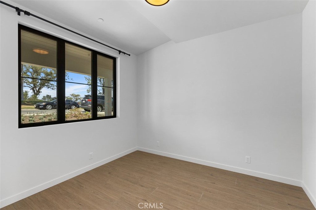 Residential Lease for rent at 21552 Treetop Lane, Laguna Beach CA featuring 5 beds and 5 baths