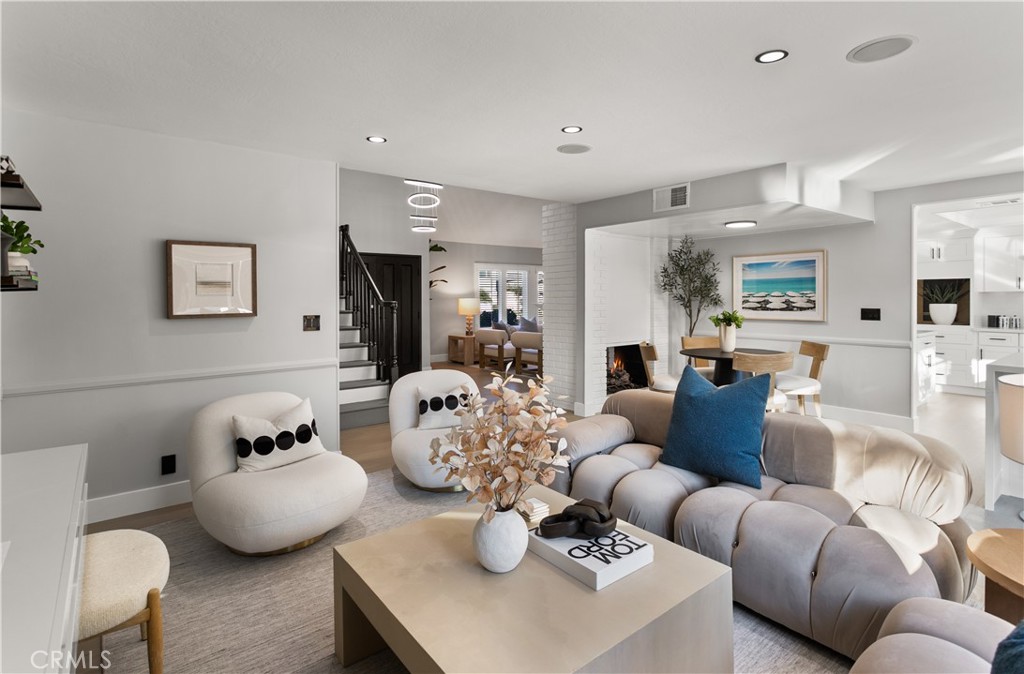 Residential Lease for rent at 9882 Kings Canyon, Huntington Beach CA featuring 5 beds and 3 baths