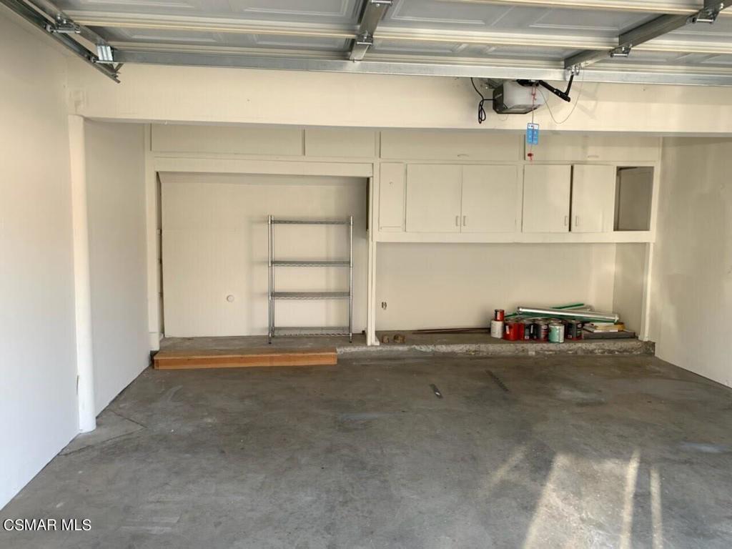 Residential Lease for rent at 1242 Landsburn Circle, Westlake Village, Los Angeles County CA featuring 3 beds and 2 baths