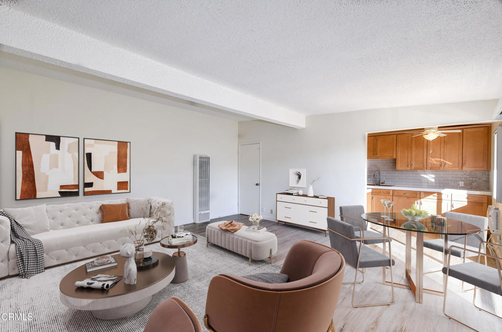 Residential Lease for rent at 2707 Montrose Avenue 10, Glendale, Los Angeles County CA featuring 1 bed and 1 bath