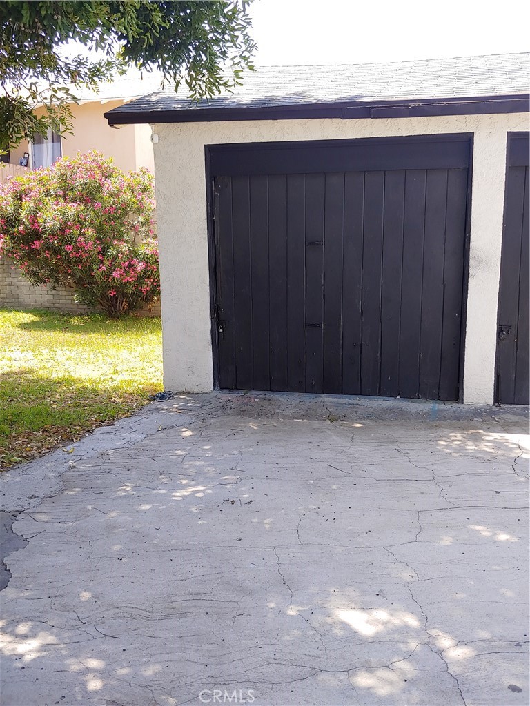 Residential Lease for rent at 780 E 9TH Street, Pomona, Los Angeles County CA featuring 2 beds and 1 bath