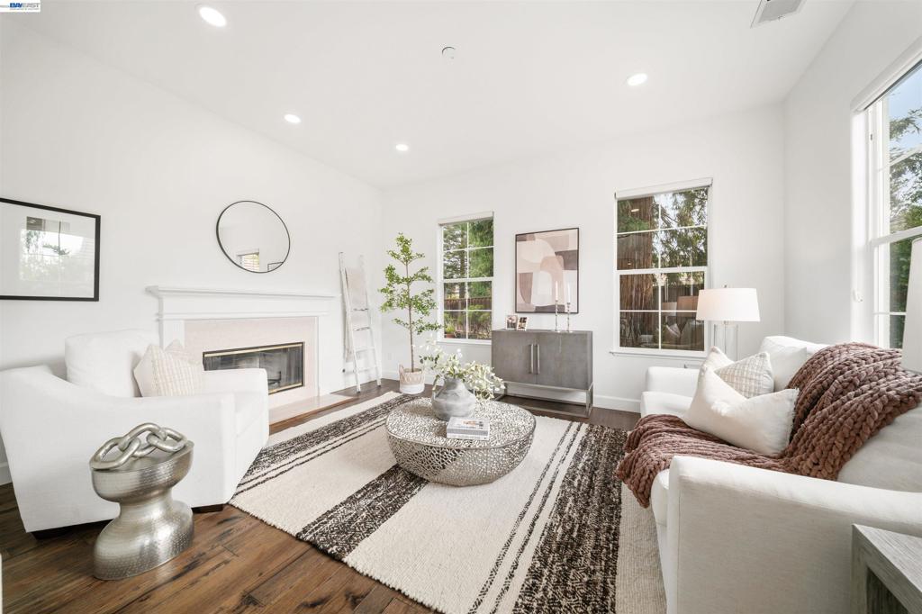 Residential for sale at 3867 Picard Ave, Pleasanton CA featuring 5 beds and 3 baths
