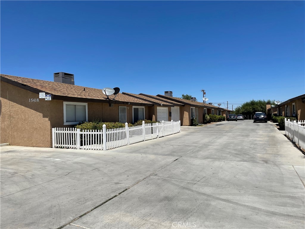 Residential Lease for rent at 15418 Bear Valley Road 3, Victorville CA featuring 2 beds and 1 bath