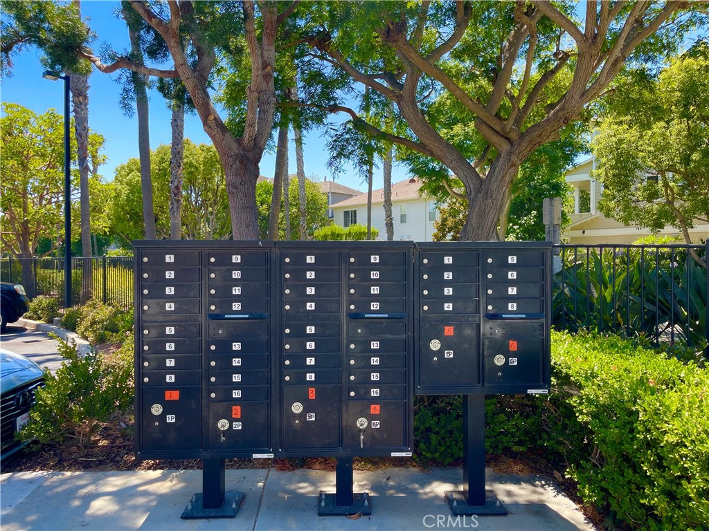 Residential Lease for rent at 7535 Quiet Cove, Huntington Beach CA featuring 3 beds and 3 baths