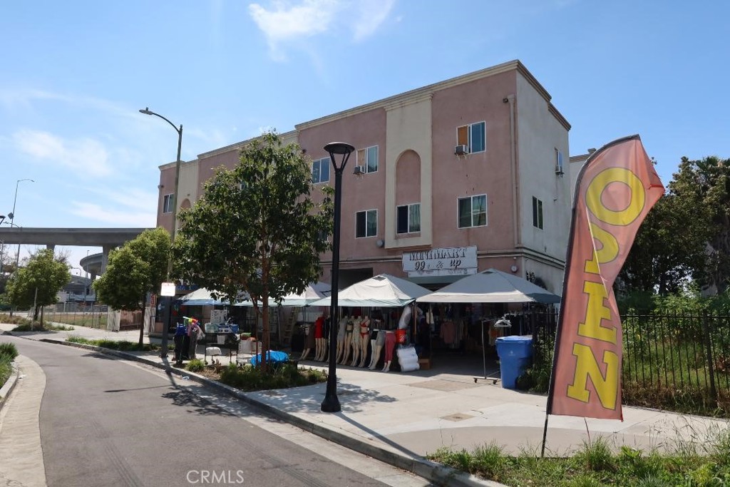 Residential Income for sale at 11310 S Olive, Los Angeles CA