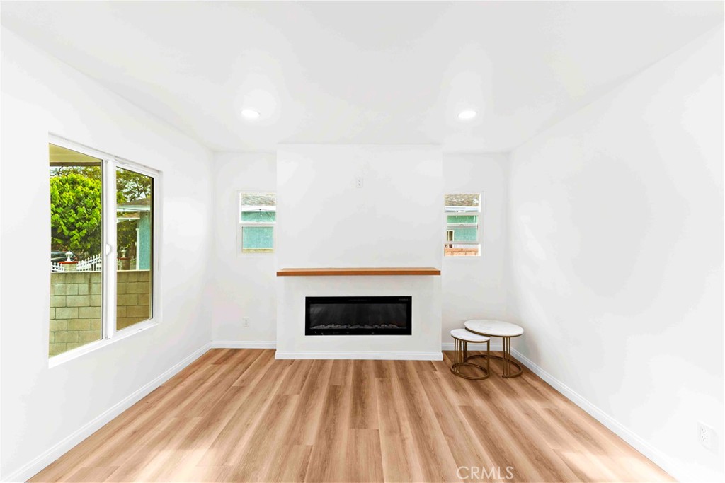 Residential for sale at 324 E 84th Street, Los Angeles CA featuring 3 beds and 1 bath