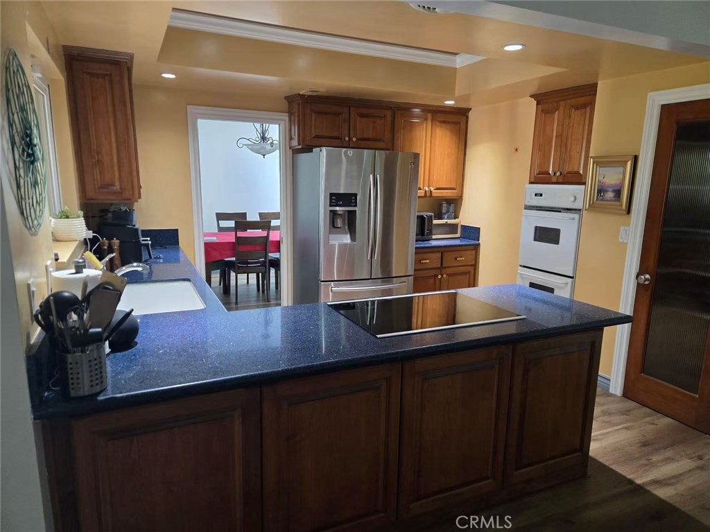 Residential Lease for rent at 444 Redlands Avenue, Claremont CA featuring 5 beds and 2 baths