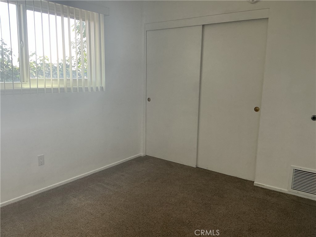 Residential Lease for rent at 6585 Shannon, Riverside CA featuring 5 beds and 2 baths