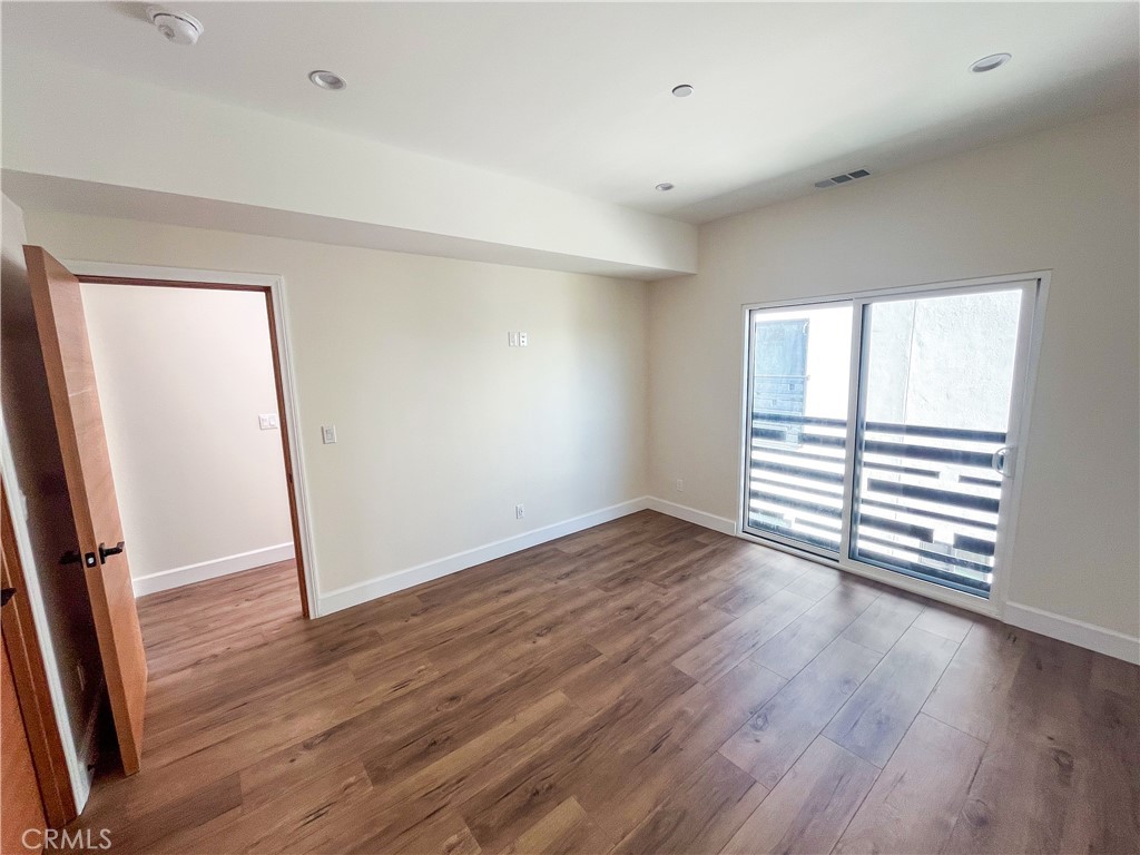 Residential Lease for rent at 1816 1 S Hauser Boulevard, Los Angeles, Los Angeles County, CA featuring 3 beds and 4 baths