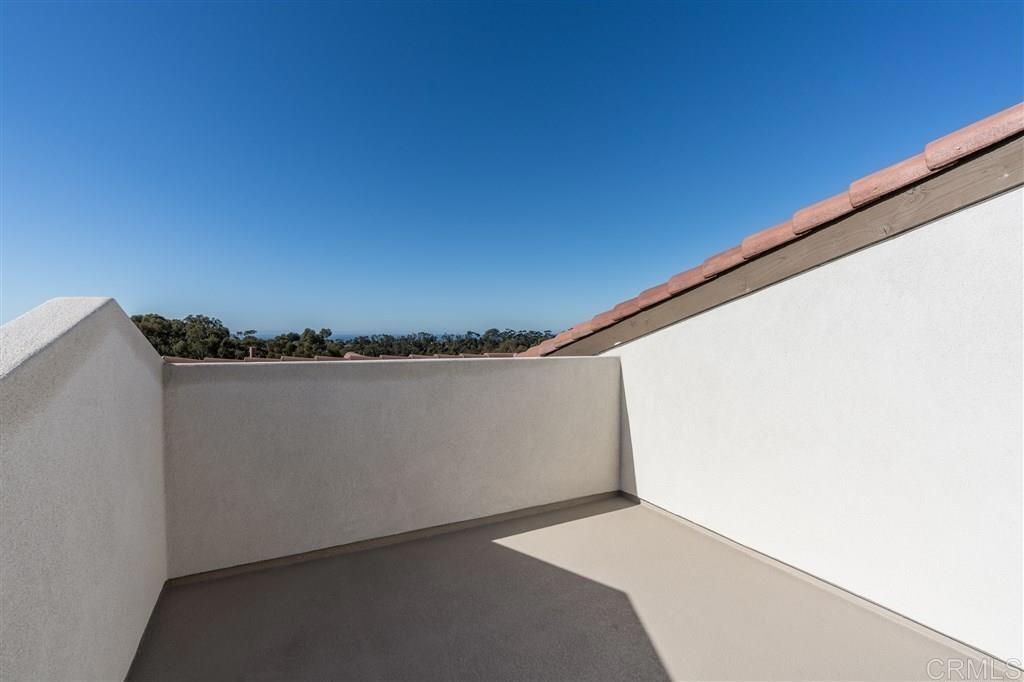 Residential Lease for rent at 2876 Trails Lane Lot 11, Carlsbad, San Diego County CA featuring 3 beds and 5 baths