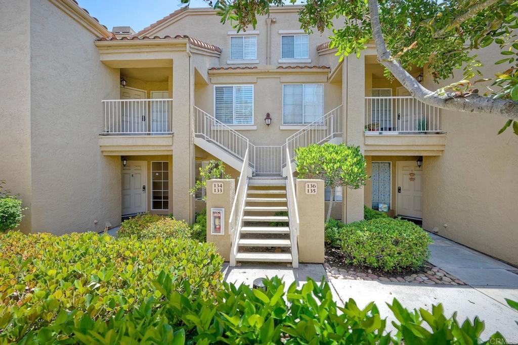 Residential Lease for rent at 7315 Calle Cristobal 133, San Diego CA featuring 2 beds and 2 baths