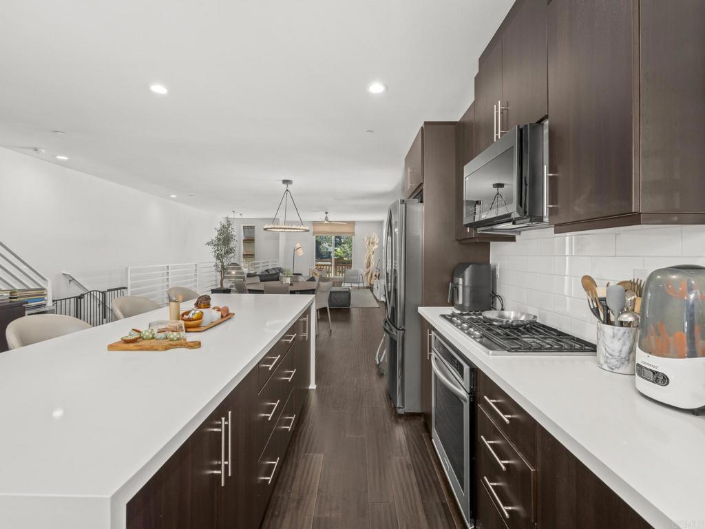 Residential Lease for rent at 1859 N Vulcan Avenue, Encinitas CA featuring 2 beds and 3 baths
