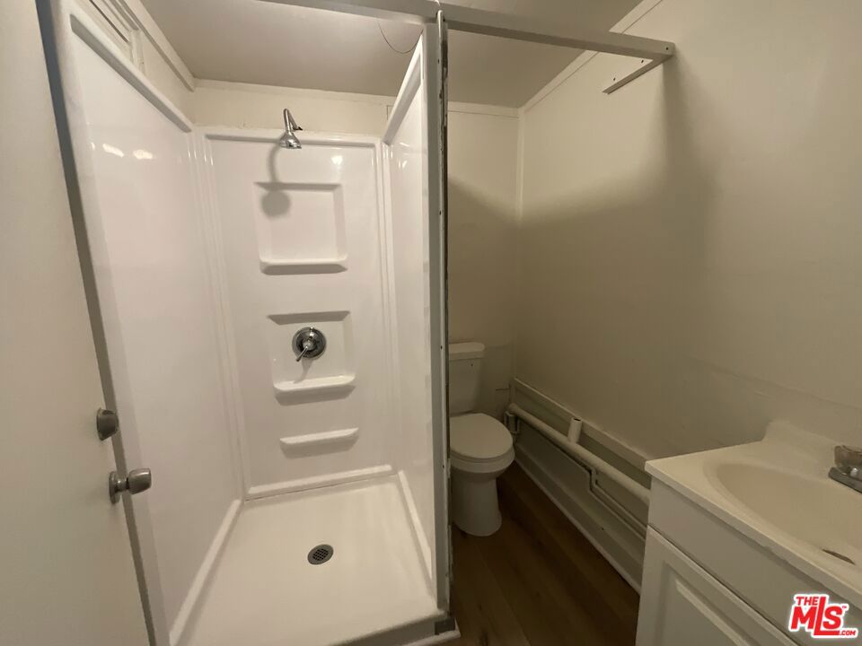 Residential Lease for rent at 828 E 6th Street, Pomona CA featuring 1 bed and 1 bath