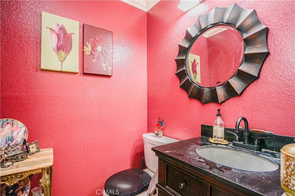 Residential Lease for rent at 926 Whitewater, Fullerton CA featuring 2 beds and 3 baths