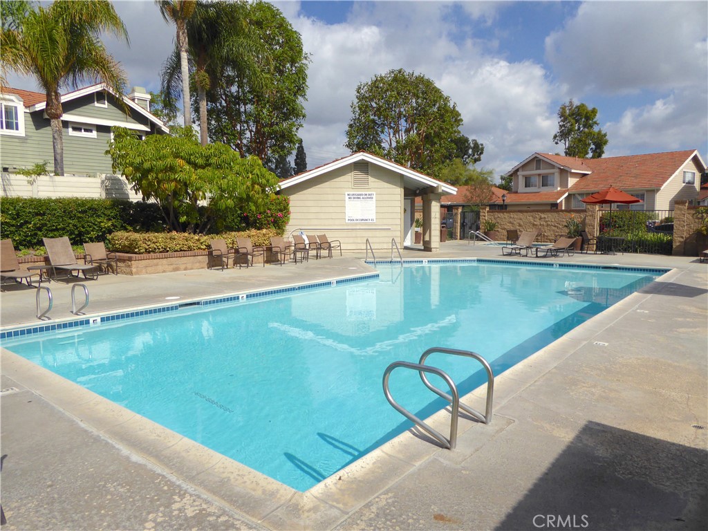 Residential Lease for rent at 2131 Seminole, Tustin, Orange County CA featuring 3 beds and 3 baths