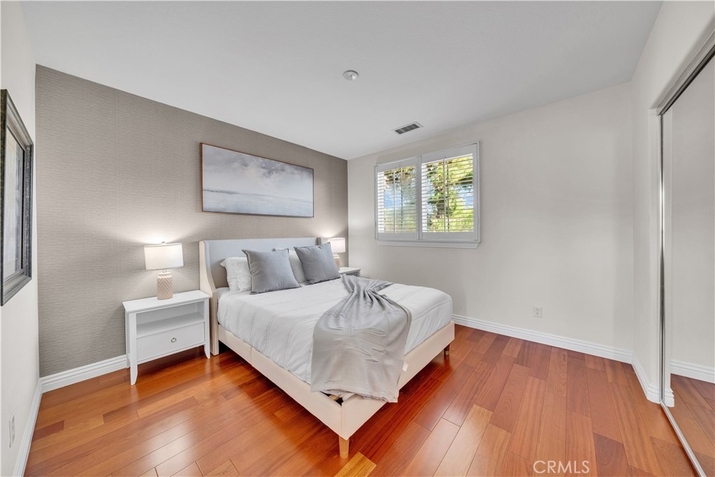 Residential Lease for rent at 17 Riveroaks, Irvine CA featuring 4 beds and 4 baths