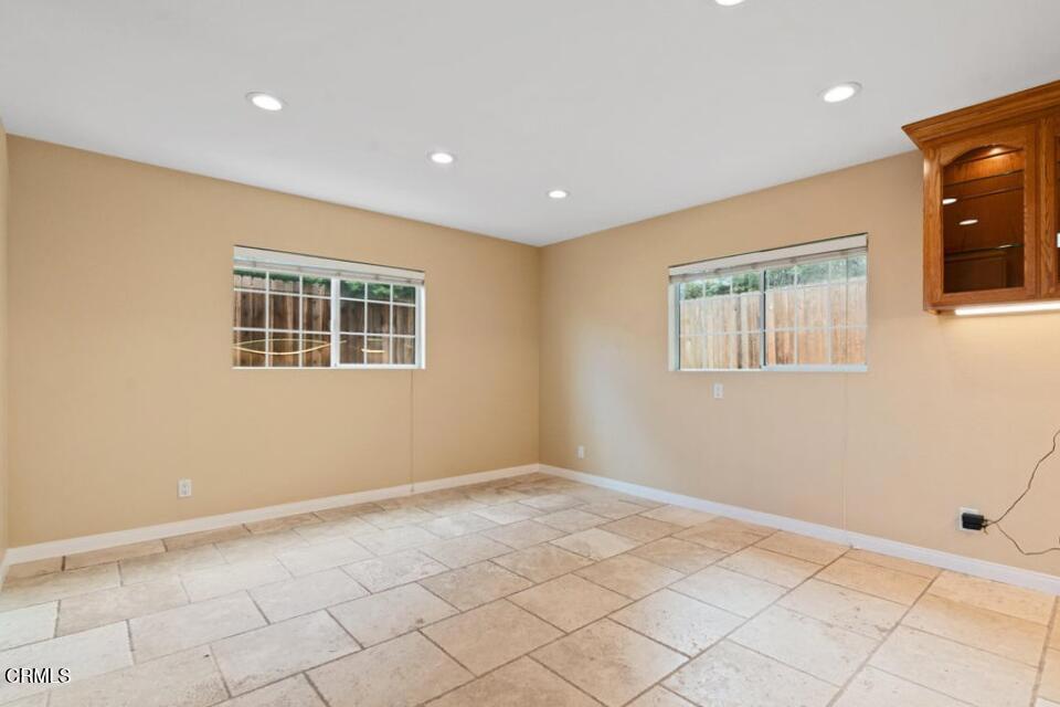 Residential Lease for rent at 447 Santa Barbara Circle, Thousand Oaks CA featuring 4 beds and 3 baths