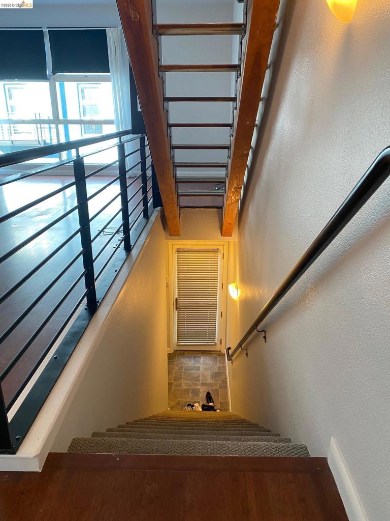 Residential Lease for rent at , Emeryville CA featuring 2 beds and 3 baths