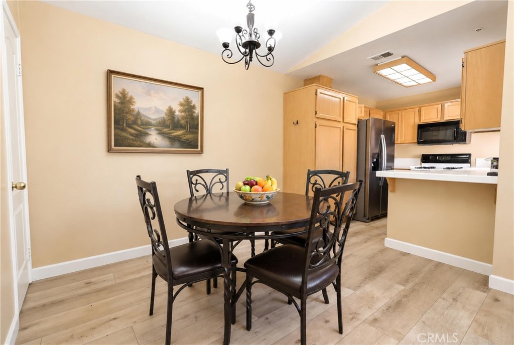 Residential Lease for rent at 11285 Terra Vista Parkway 15 or F, Rancho Cucamonga CA featuring 2 beds and 2 baths