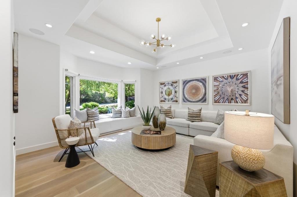 Active for sale at Los Altos Hills, CA, Los Altos Hills, CA CA and 5 baths
