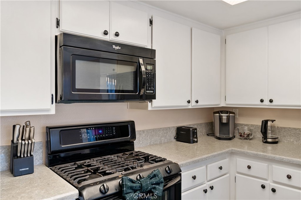 Residential Lease for rent at 108 Wild Horse 6, Rancho Santa Margarita CA featuring 3 beds and 3 baths
