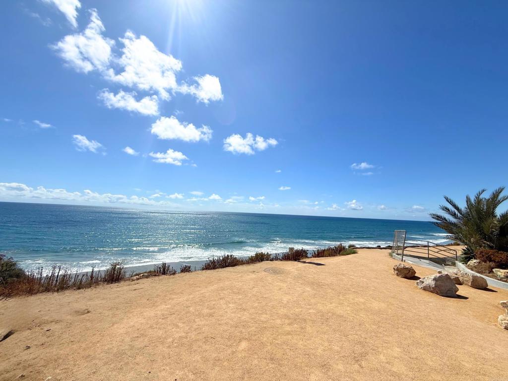 Residential Lease for rent at 145 4Th Street, Del Mar, San Diego County CA featuring 4 beds and 4 baths