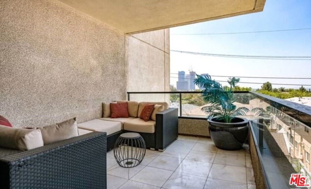 Condominium for sale at 10350 Wilshire Boulevard 404, Los Angeles, CA featuring 2 beds and 3 baths