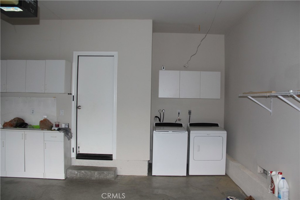 Residential Lease for rent at 122 Gauguin Circle, Aliso Viejo CA featuring 3 beds and 3 baths