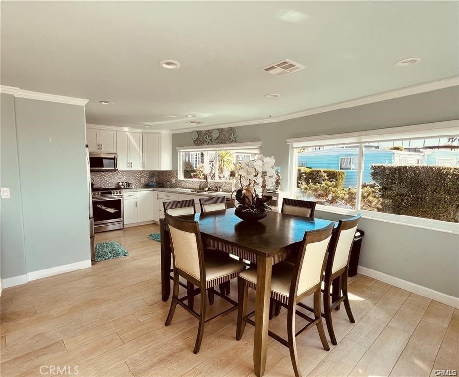 Residential Lease for rent at 29500 Heathercliff 226, Malibu CA featuring 2 beds and 2 baths