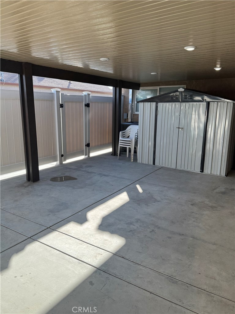 Residential Lease for rent at 2939 N Lugo, San Bernardino CA featuring 3 beds and 3 baths