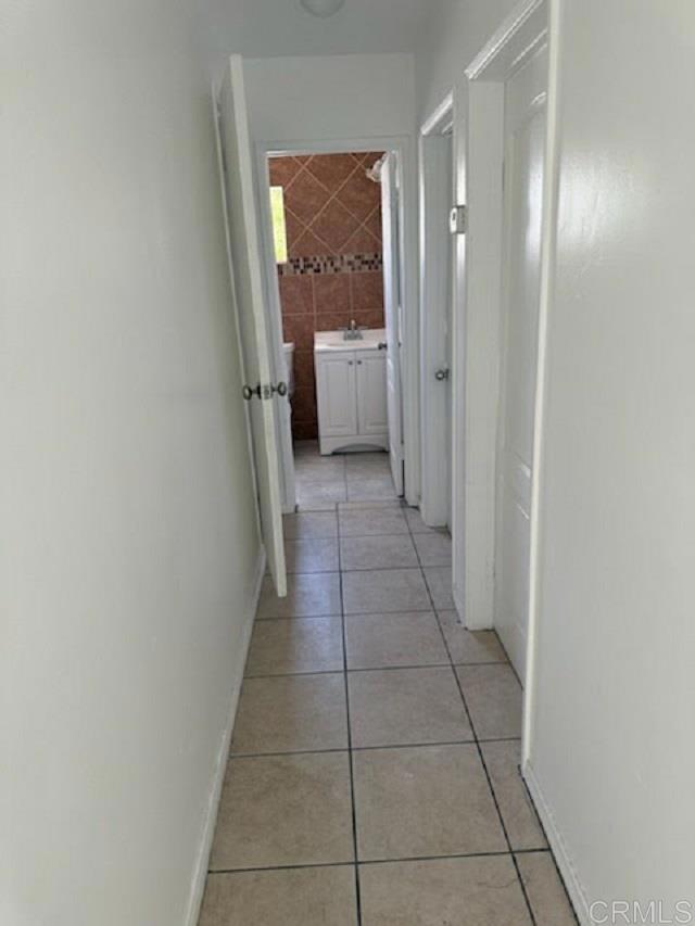 Residential Lease for rent at 3670 Ocean View Boulevard, San Diego, San Diego County CA featuring 2 beds and 1 bath
