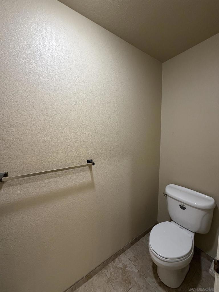 Residential Lease for rent at 15614 Via Marchena, San Diego CA featuring 3 beds and 3 baths
