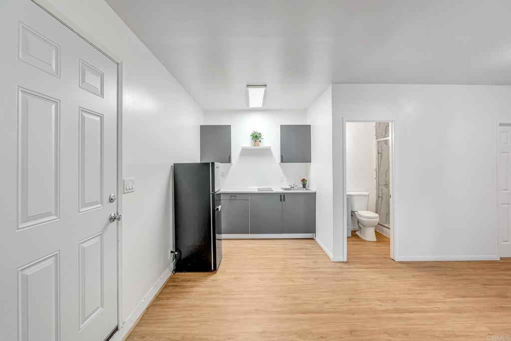Residential Lease for rent at 750 Hawaii Avenue, San Diego CA featuring 1 bed and 1 bath