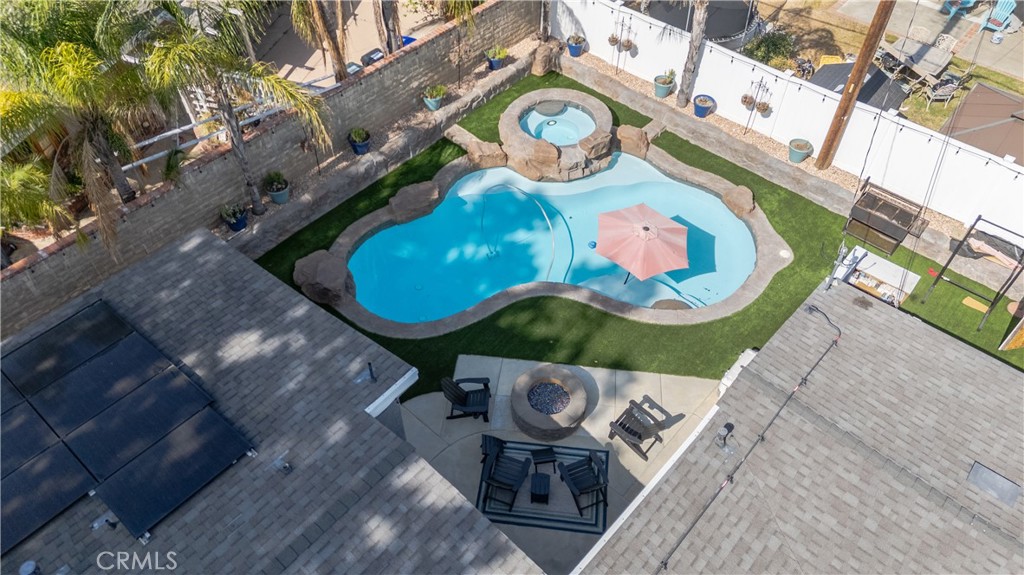 Residential for sale at 27573 Santa Clarita Road, Saugus CA featuring 3 beds and 2 baths
