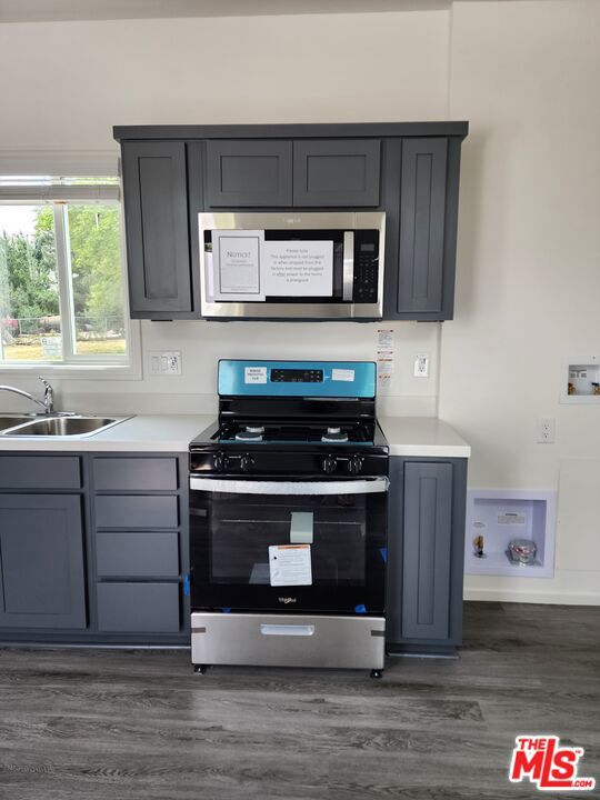 Residential Lease for rent at 17650 Grand Avenue 105, Lake Elsinore CA featuring 2 beds and 1 bath