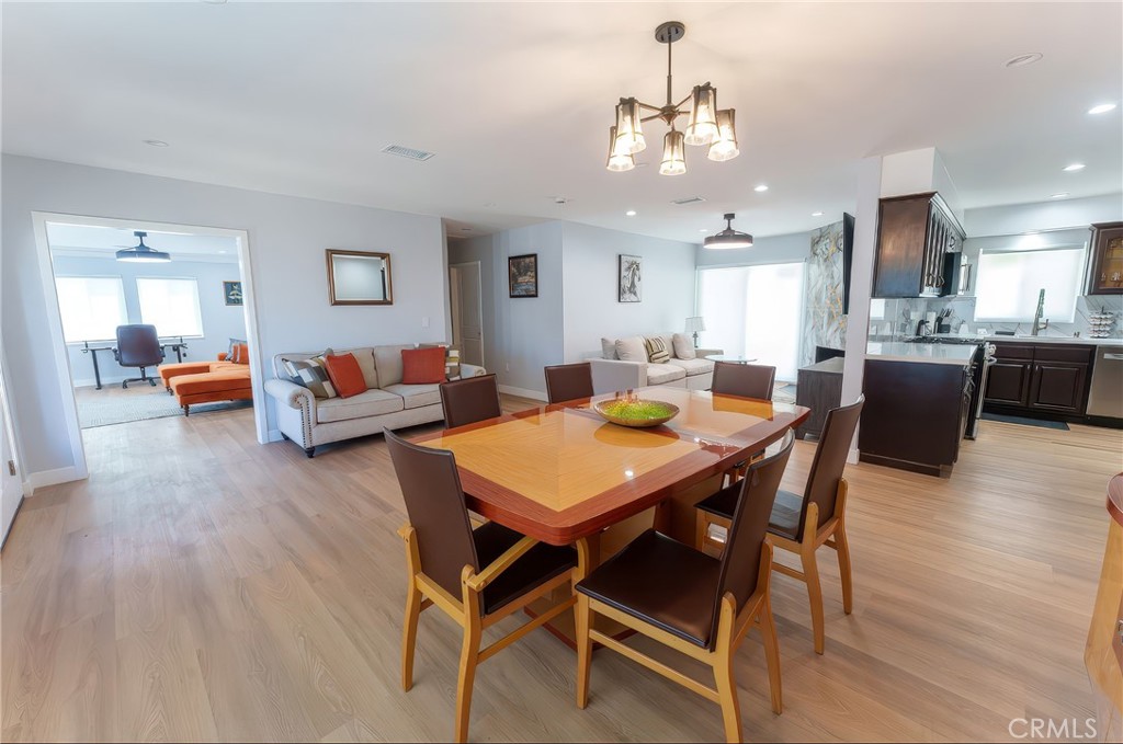 Residential Lease for rent at 12329 Oxford, Hawthorne CA featuring 2 beds and 2 baths