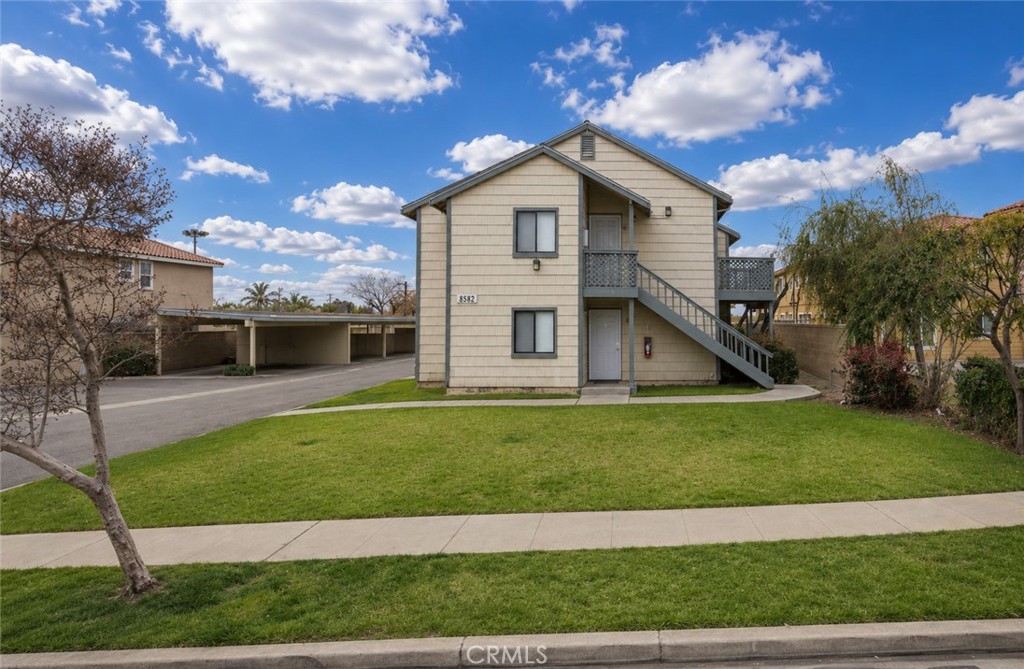 Residential Lease for rent at 8582 Tamarind Avenue D, Fontana CA featuring 2 beds and 1 bath