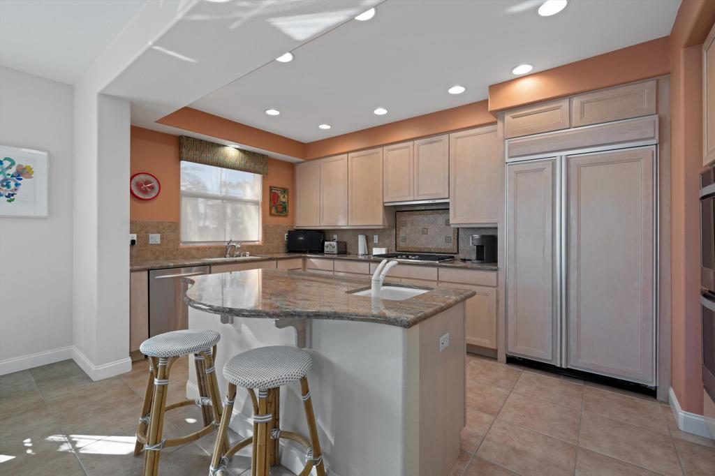 Residential Lease for rent at 80271 Via Tesoro, La Quinta CA featuring 2 beds and 3 baths