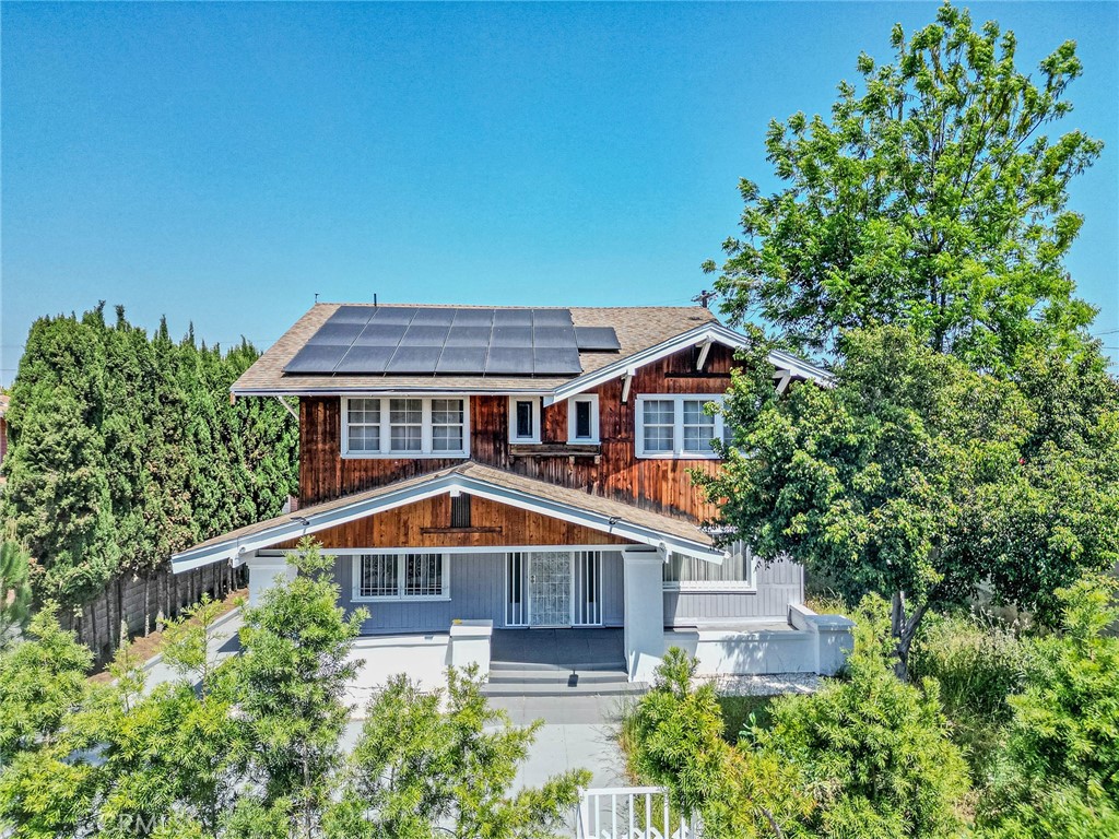 Residential for sale at 1254 S Manhattan, Los Angeles CA featuring 6 beds and 4 baths