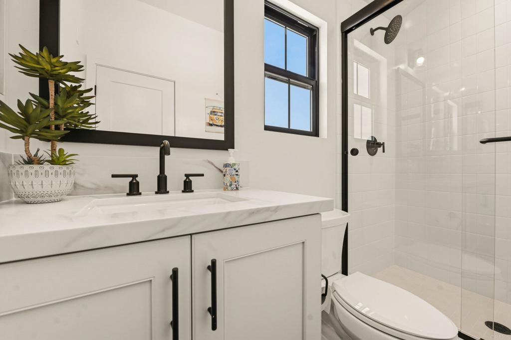 Residential Lease for rent at 1101 Cantina Court 208, Encinitas CA featuring 1 bed and 2 baths