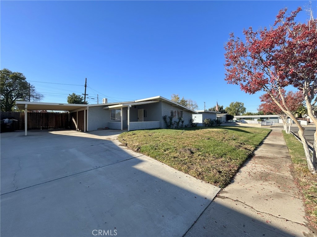 Residential Lease for rent at 948 Barbra Lane, Redlands CA featuring 3 beds and 2 baths