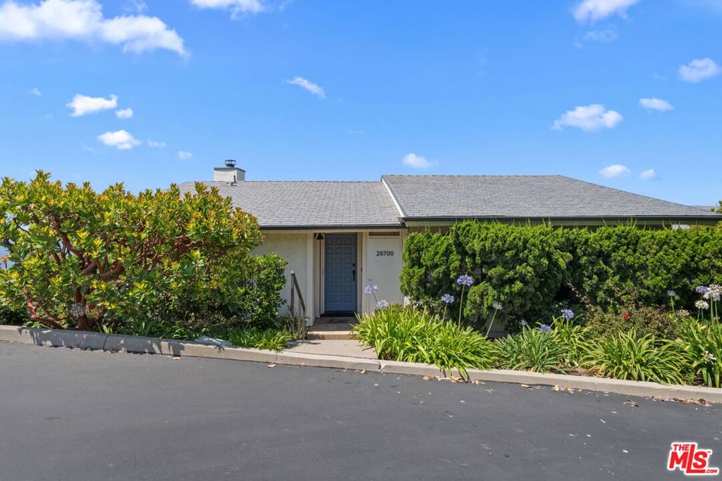 Residential Lease for rent at 29700 Zuma Bay Way, Malibu CA featuring 3 beds and 3 baths