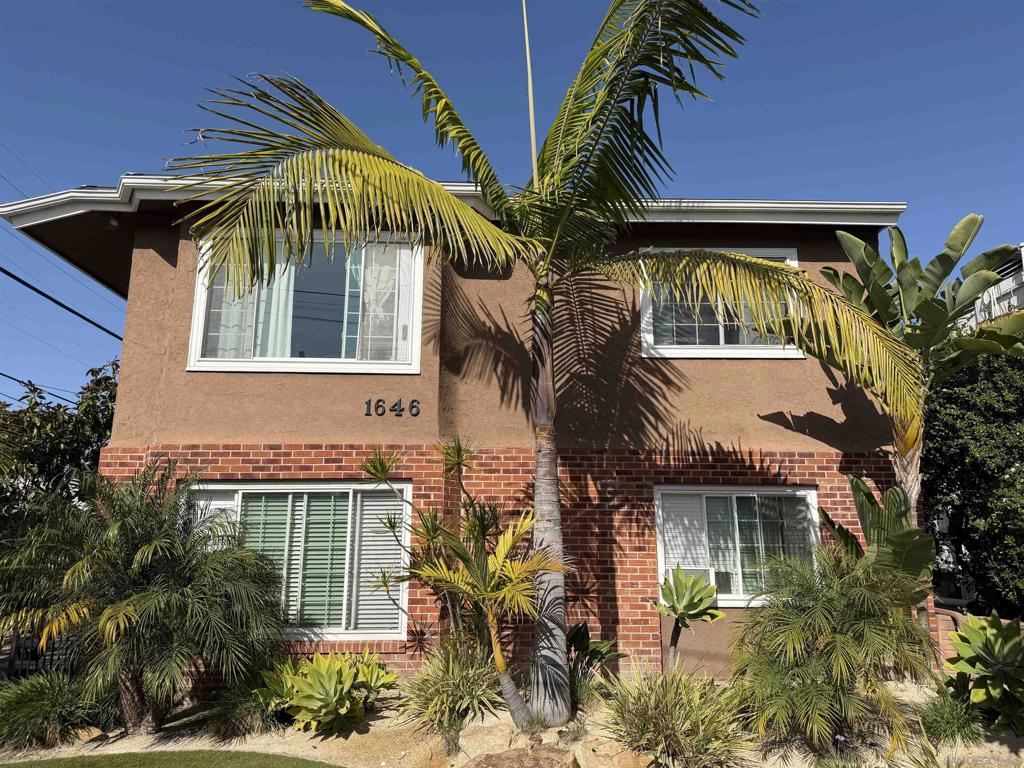 Residential Lease for rent at 1646 Brookes Ave., San Diego, San Diego County CA featuring 1 bed and 1 bath