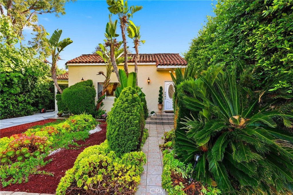 Residential for sale at 2235 Patricia, Los Angeles CA featuring 3 beds and 3 baths