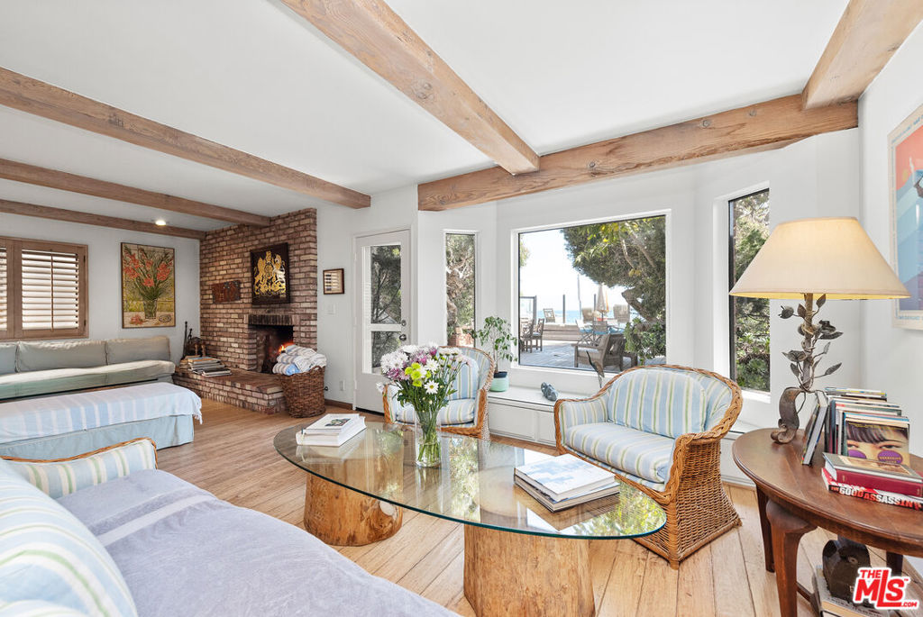 Residential Lease for rent at 23752 Malibu Road, Malibu CA featuring 4 beds and 5 baths