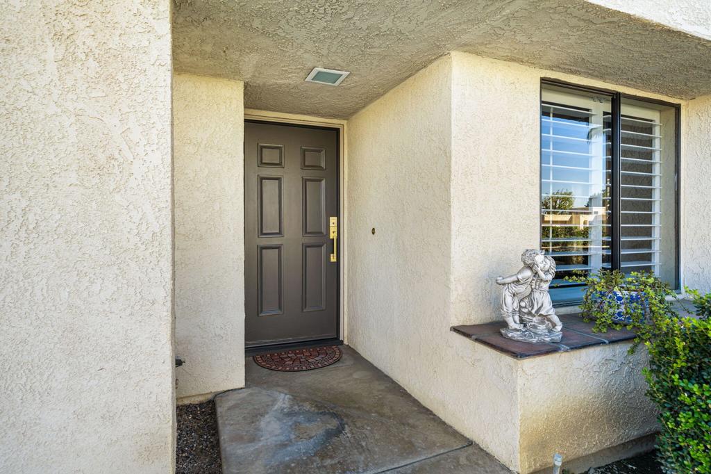 Residential Lease for rent at 255 Via Rengo, Palm Desert CA featuring 2 beds and 2 baths
