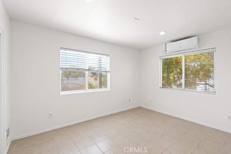Residential Lease for rent at 1578 S San Bernardino, Costa Mesa, Orange County, CA featuring 2 beds and 2 baths