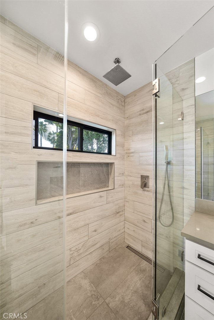 Residential Lease for rent at 2402 Orchid Hill Place, Newport Beach CA featuring 4 beds and 3 baths