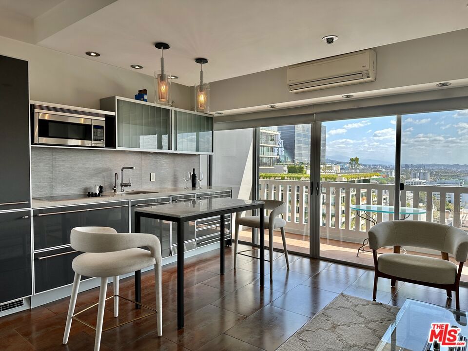 Residential Lease for rent at 999 N Doheny Drive 1207, West Hollywood CA and 1 bath